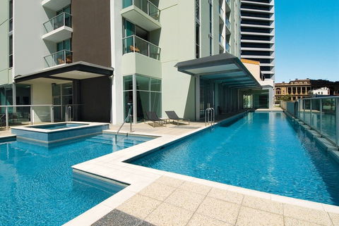 Oaks Festival Towers - Accommodation VIC 2