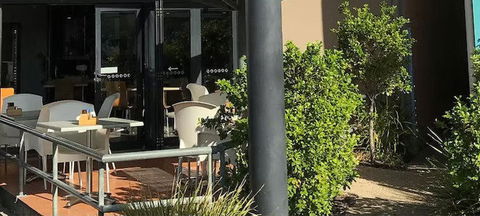 The Coffee House Apartments & Bistro - Accommodation VIC 1