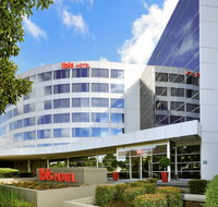 Hotel Ibis Glen Waverley - Accommodation VIC