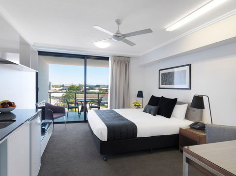 Oaks Carlyle - Accommodation VIC 2