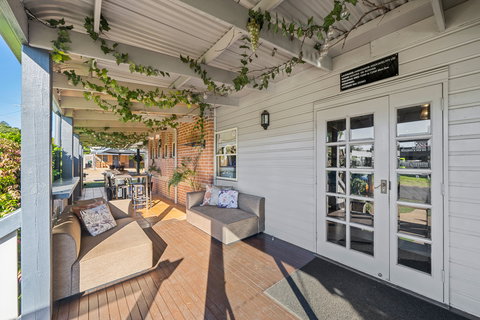 Ambassador On Ruthven Motel - Accommodation VIC 1