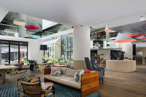 QT Gold Coast - Accommodation VIC 2