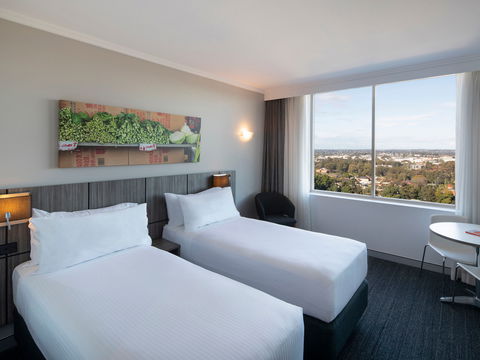 Mercure Sydney Bankstown - Accommodation VIC 4