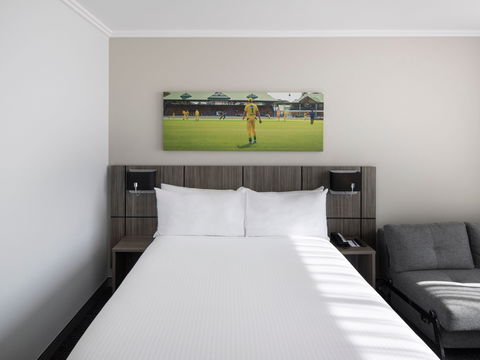 Mercure Sydney Bankstown - Accommodation VIC 10