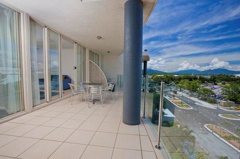 Park Regis City Quays - Accommodation VIC 3