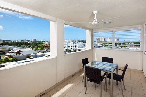 Cairns Central Plaza Apartment - Accommodation VIC 10
