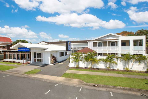 Comfort Inn Cairns City - Accommodation VIC 1
