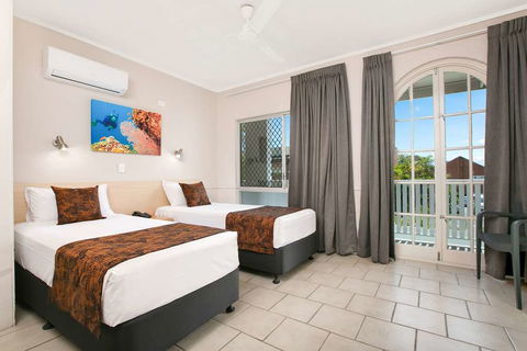 Comfort Inn Cairns City - Accommodation VIC 4