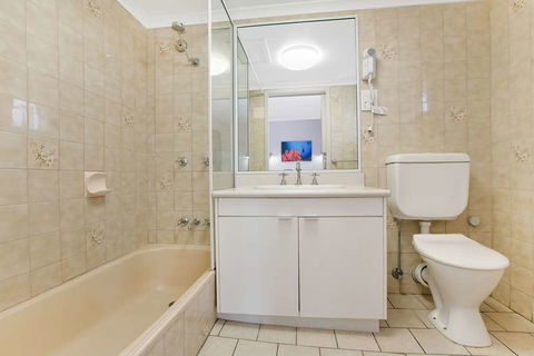 Comfort Inn Cairns City - Accommodation VIC 7