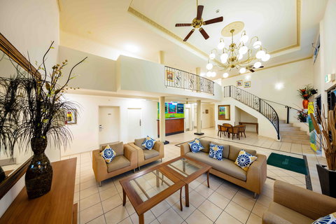 Cairns Queenscourt - Accommodation VIC 1