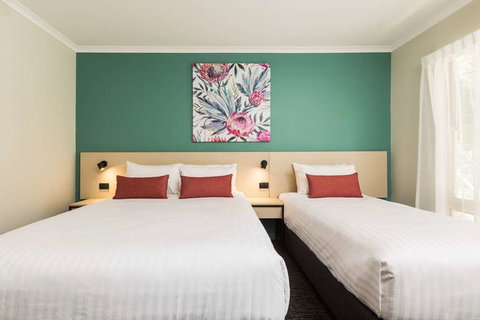 NIghtcap at Balaclava Hotel - Accommodation VIC 14