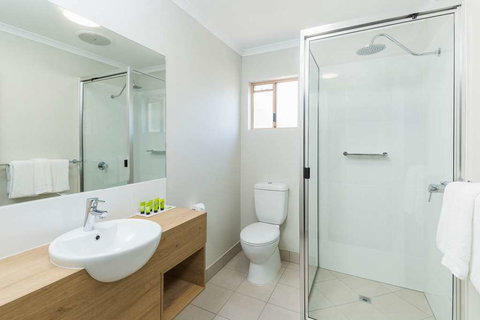 NIghtcap at Balaclava Hotel - Accommodation VIC 17