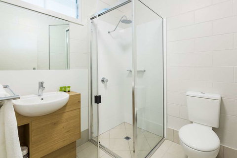 Nightcap at Edge Hill Tavern - Accommodation VIC 1