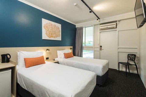 Nightcap at Edge Hill Tavern - Accommodation VIC 16