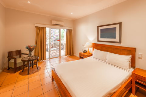 The Continental Hotel - Accommodation VIC 2