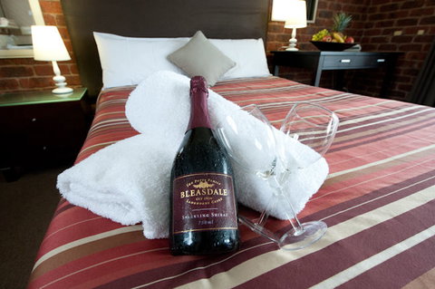 Admiral Motor Inn - Accommodation VIC 2