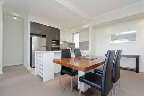 Zappeion Apartments - Accommodation VIC 1