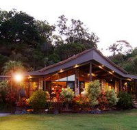 Trinity Beach Palace - Accommodation VIC