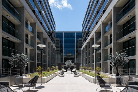 Avenue Hotel Canberra - Accommodation VIC 7