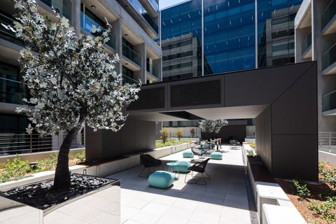 Avenue Hotel Canberra - Accommodation VIC 23