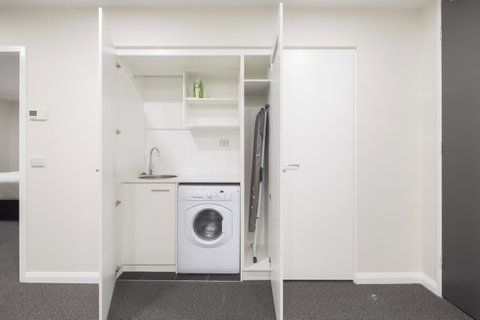 Avenue Hotel Canberra - Accommodation VIC 26
