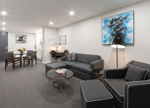 Avenue Hotel Canberra - Accommodation VIC 2