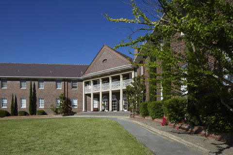 Brassey Hotel - Managed By Doma Hotels - Accommodation VIC 3