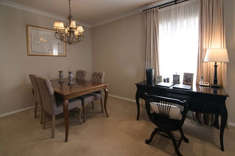 De Russie Boutique Hotel - Accommodation VIC 6