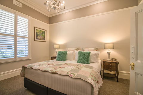 De Russie Boutique Hotel - Accommodation VIC 4