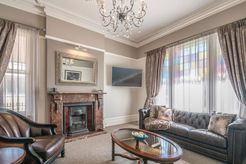 De Russie Boutique Hotel - Accommodation VIC 27