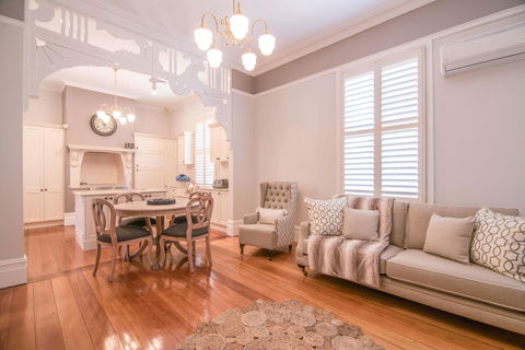 De Russie Boutique Hotel - Accommodation VIC 32