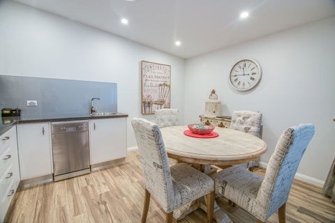 De Russie Boutique Hotel - Accommodation VIC 1