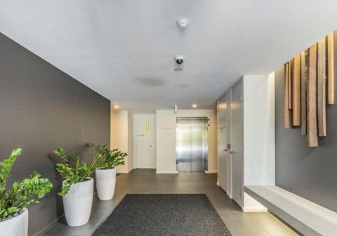 Modern Executive Apt@Barton*1BR*WiFi*Gym*Secure Parking*Canberra - Accommodation VIC 16