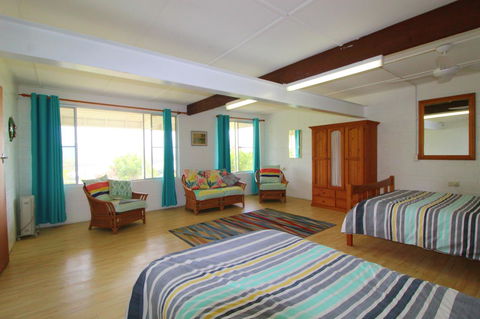 Bally High, 20 Dulconghi Street - Accommodation VIC 2