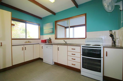 Bally High, 20 Dulconghi Street - Accommodation VIC 11