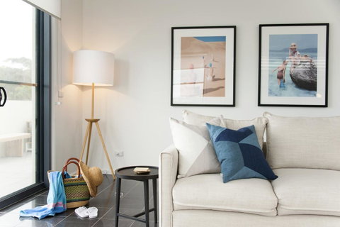Mollymook Beachfront Penthouse 9 - Accommodation VIC 8
