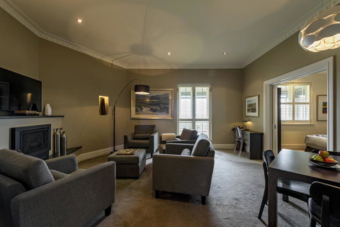 The Louise - Accommodation VIC 8