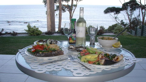 Mollymook Beach Waterfront - Accommodation VIC 3