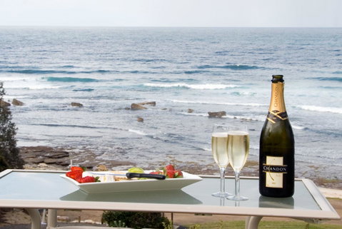 Mollymook Beach Waterfront - Accommodation VIC 9