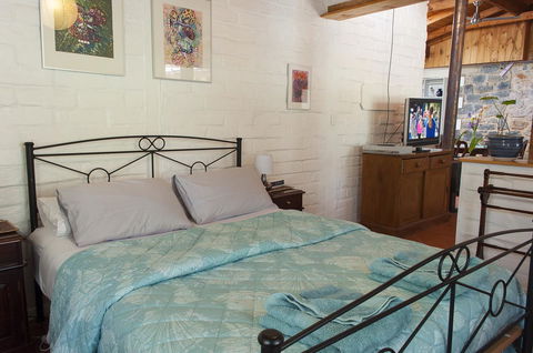 Trevalia Accommodation - Accommodation VIC 26