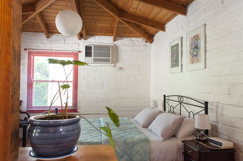 Trevalia Accommodation - Accommodation VIC 31