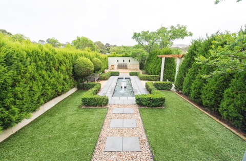 S T U D I O 22 Peaceful Retreat With Garden Views - Accommodation VIC 0