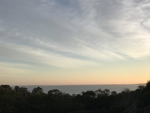 S T U D I O 22 Peaceful Retreat With Garden Views - Accommodation VIC 16