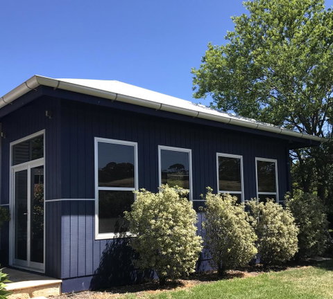 S T U D I O 22 Peaceful Retreat With Garden Views - Accommodation VIC 15