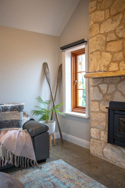Lucy's Cottage - Accommodation VIC 8