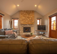 Lucy's Cottage - Accommodation VIC
