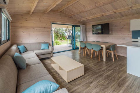 BIG4 Tasman Holiday Parks - Racecourse Beach - Accommodation VIC 13