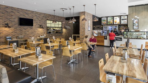 Oaks Adelaide Embassy Suites - Accommodation VIC 3