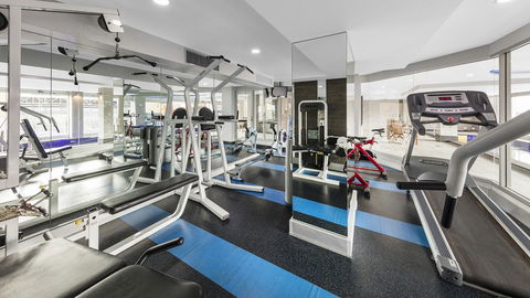 Oaks Adelaide Embassy Suites - Accommodation VIC 5