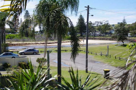Bellhaven 1, 17 Willow Street - Accommodation VIC 6